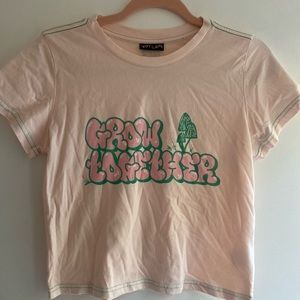 Crop hippie tee